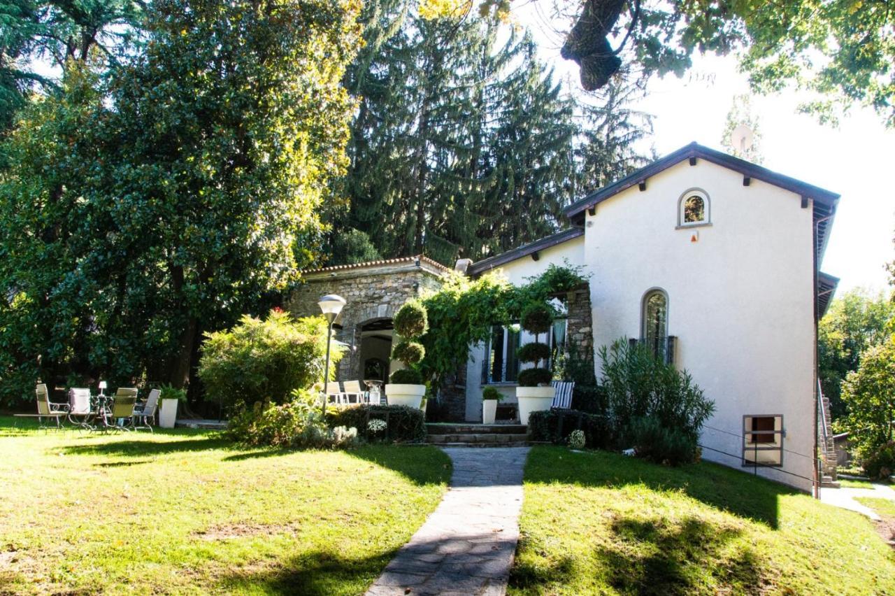 "La Selvetta" Bed And Breakfast Buguggiate ภายนอก รูปภาพ