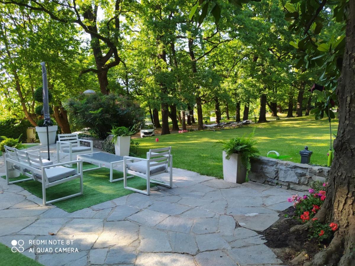 "La Selvetta" Bed And Breakfast Buguggiate ภายนอก รูปภาพ