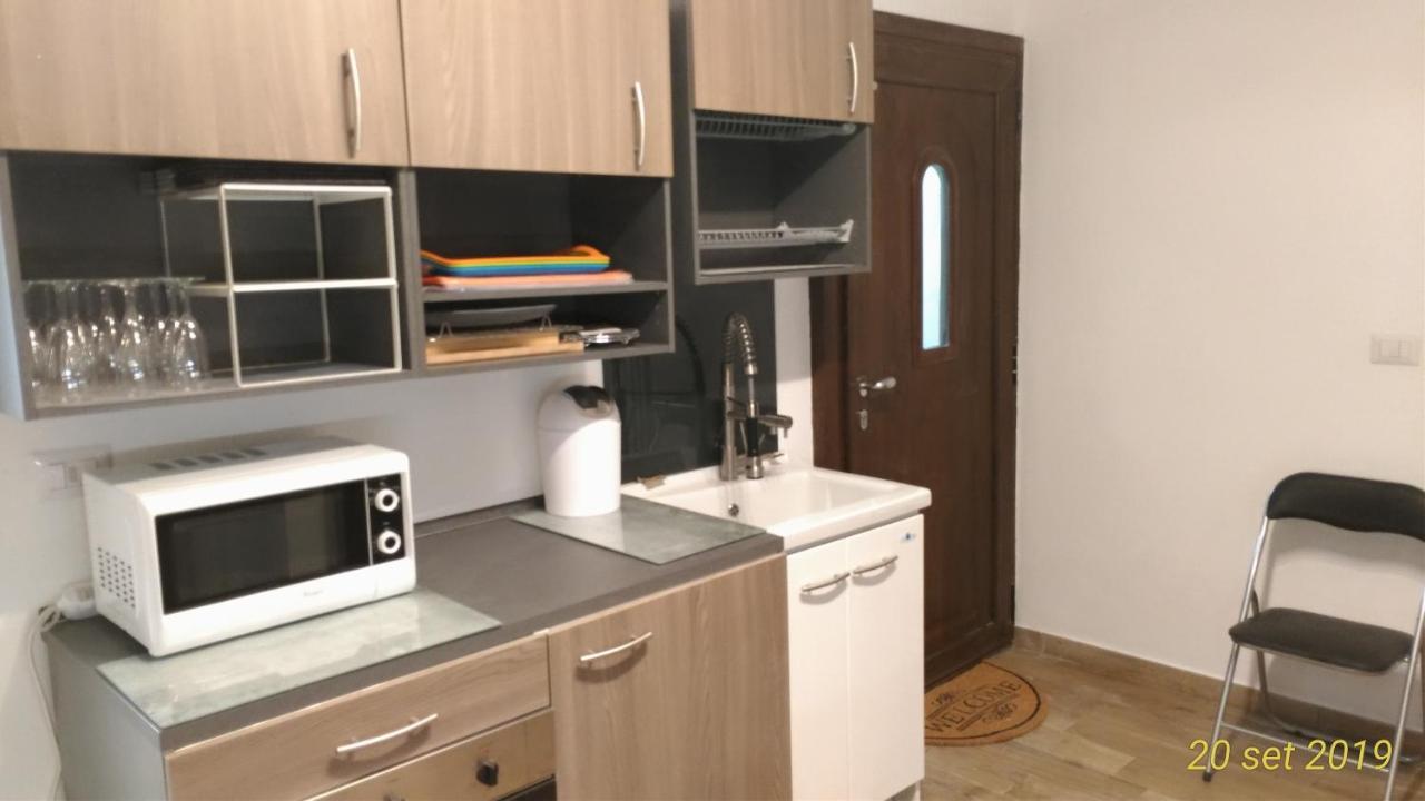 "La Selvetta" Bed And Breakfast Buguggiate ภายนอก รูปภาพ