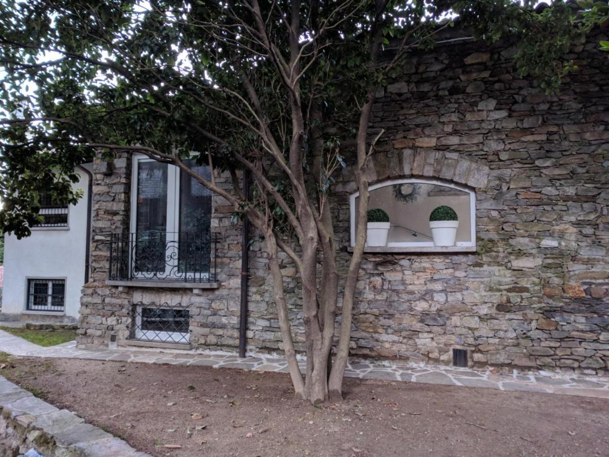 "La Selvetta" Bed And Breakfast Buguggiate ภายนอก รูปภาพ