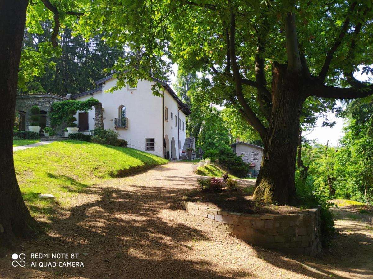 "La Selvetta" Bed And Breakfast Buguggiate ภายนอก รูปภาพ